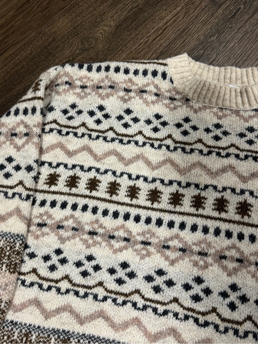 Grey Bandit Viral Cool Vibes Crewneck Sweater Fair Isle Sz L Cozy Gilmore - Picture 7 of 11